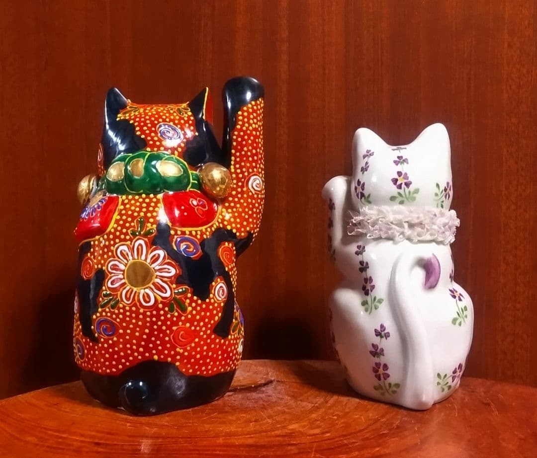 九谷焼 招き猫５号＆アイリッシュドレスデンハッピーキャット 箱付き
