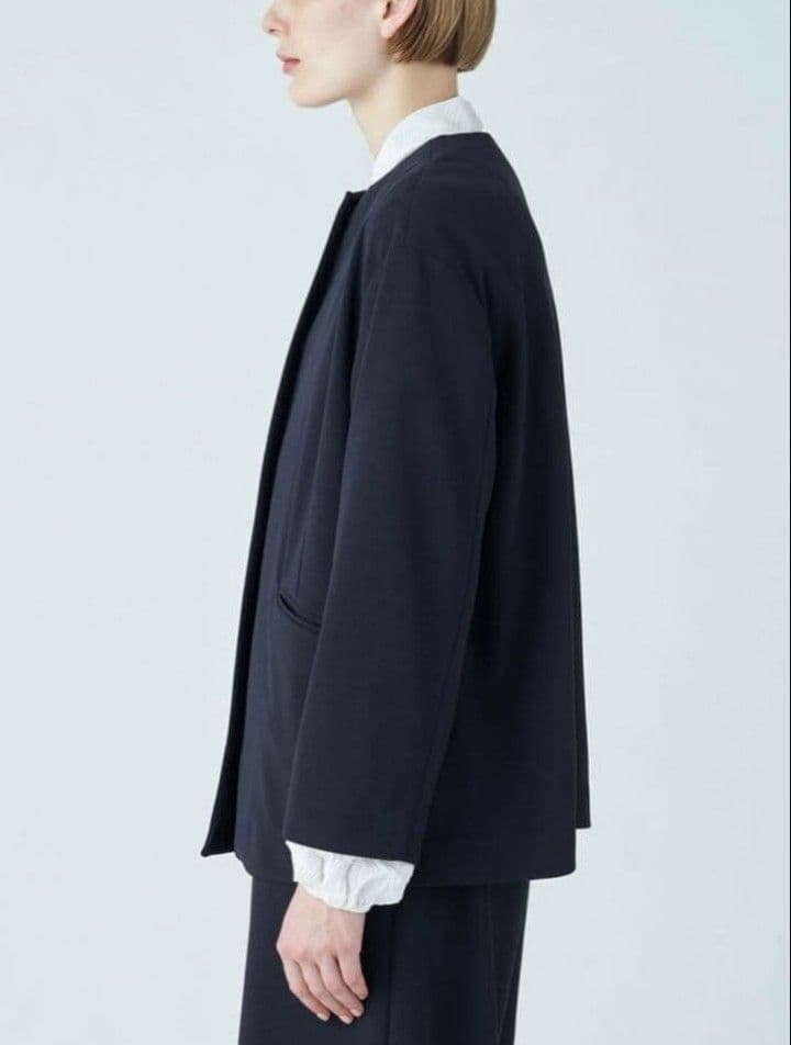 美品 ボールジィ 定価2万8千 ジョーゼットジャージー ノーカラージャケット 紺