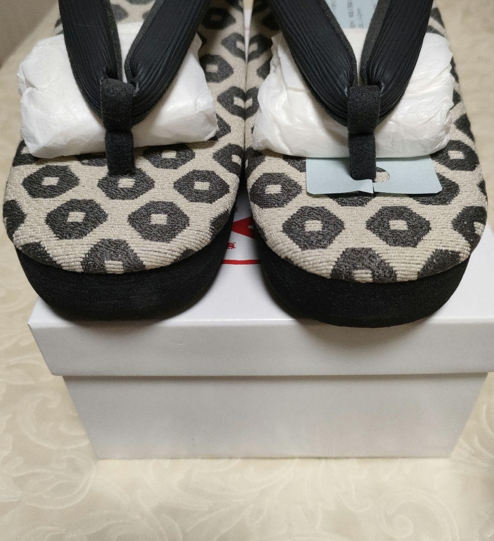 鼻緒黒 菱屋謹製　カレンブロッソ オクタゴン40 CAFE ZORI（Ｌサイズ）