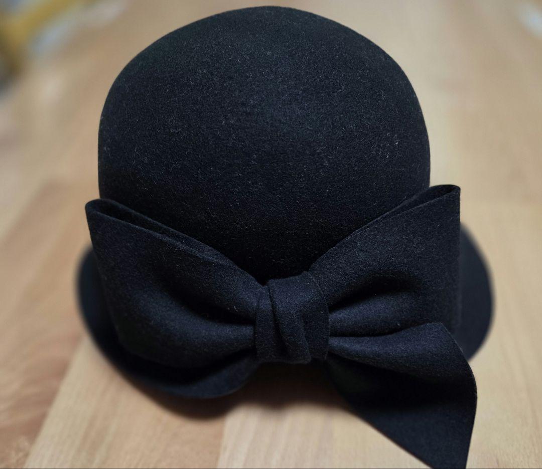 カシラ　ブリュレ　リボン付きブラックウールハット　女優帽