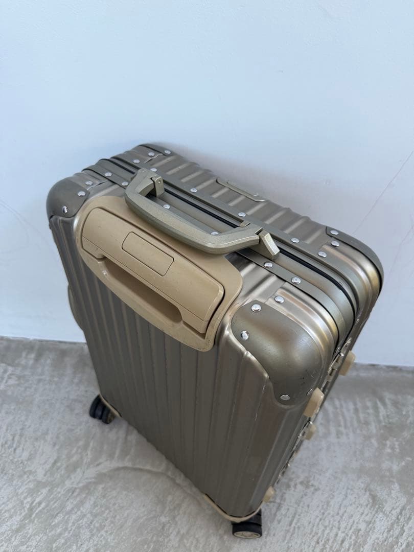 【貴重な4輪タイプ】RIMOWA キャリーケース トパーズ チタニウム　33L