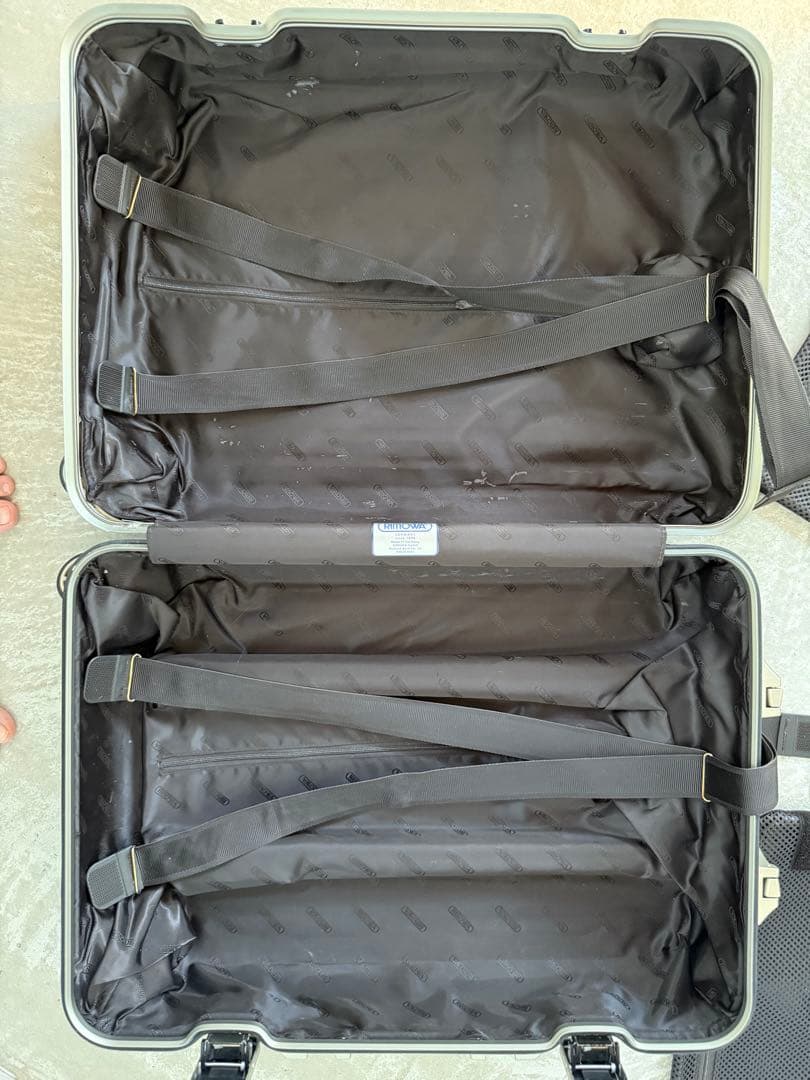 【貴重な4輪タイプ】RIMOWA キャリーケース トパーズ チタニウム　33L