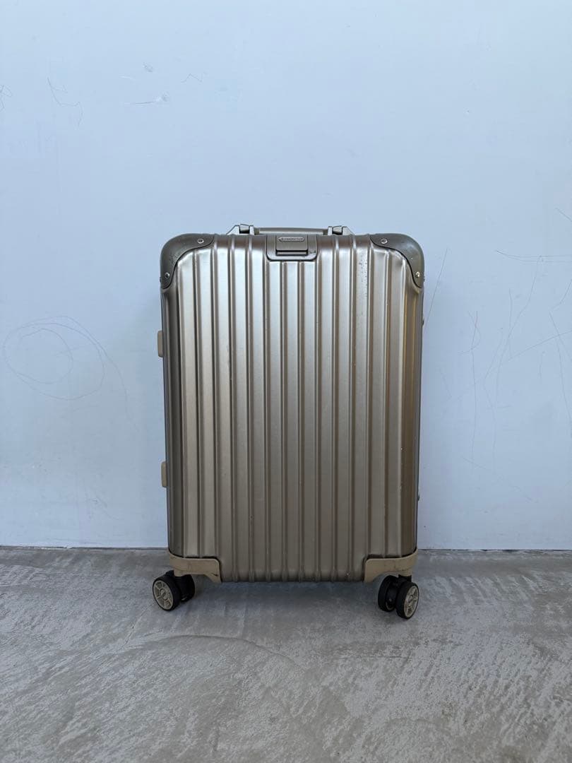 【貴重な4輪タイプ】RIMOWA キャリーケース トパーズ チタニウム　33L