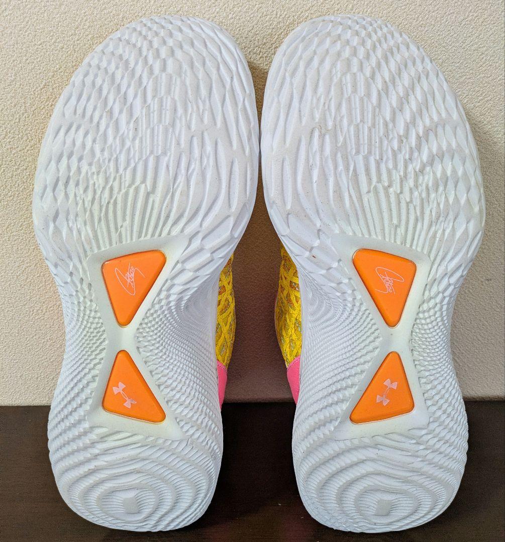 アンダーアーマー　カリー フロー 9 セサミストリート　27.5cm