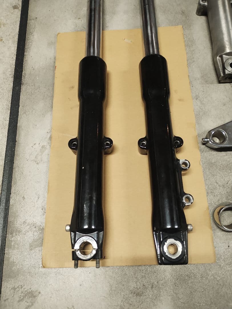 fxdwg トリプルツリー　フォーク　41mm 一式　ハーレー