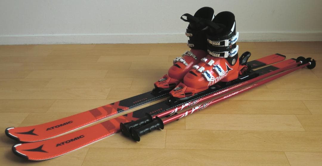 ■■送料無料■ATOMIC■ジュニア用スキー4点セット■140/24-24.5■