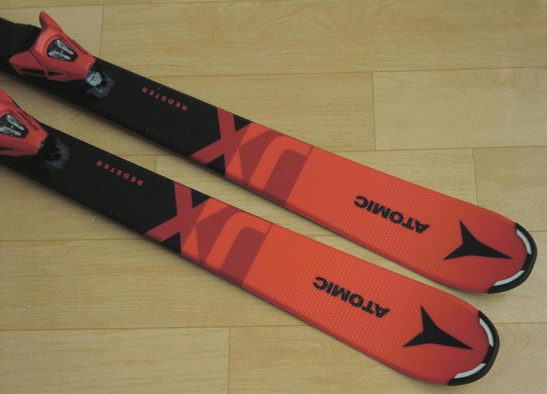 ■■送料無料■ATOMIC■ジュニア用スキー4点セット■140/24-24.5■