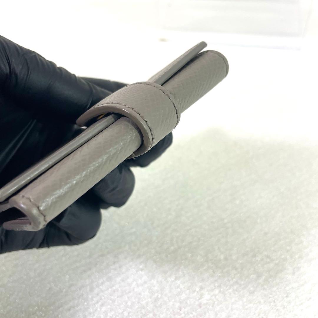 セリーヌ キーケース　グレージュ　6連フック レザー　レディース エッセンシャル