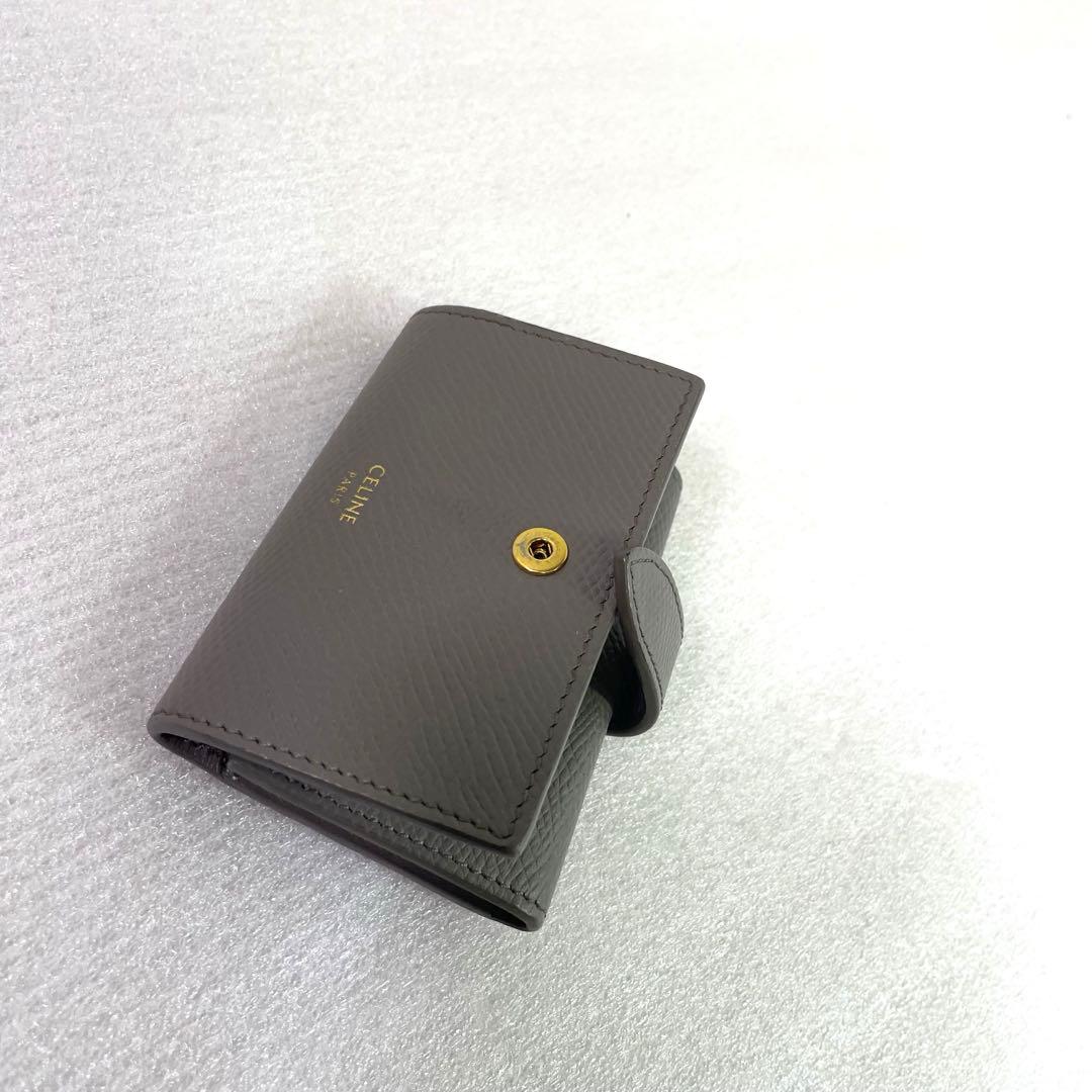 セリーヌ キーケース　グレージュ　6連フック レザー　レディース エッセンシャル