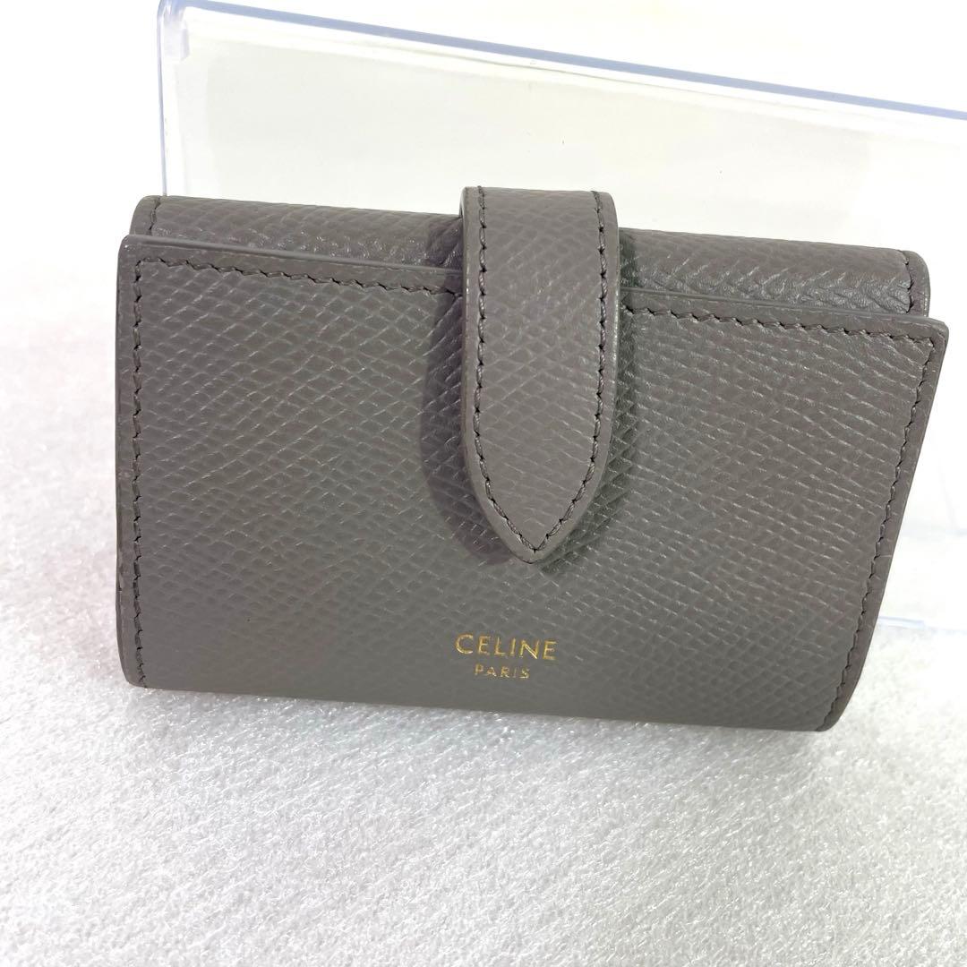 セリーヌ キーケース　グレージュ　6連フック レザー　レディース エッセンシャル