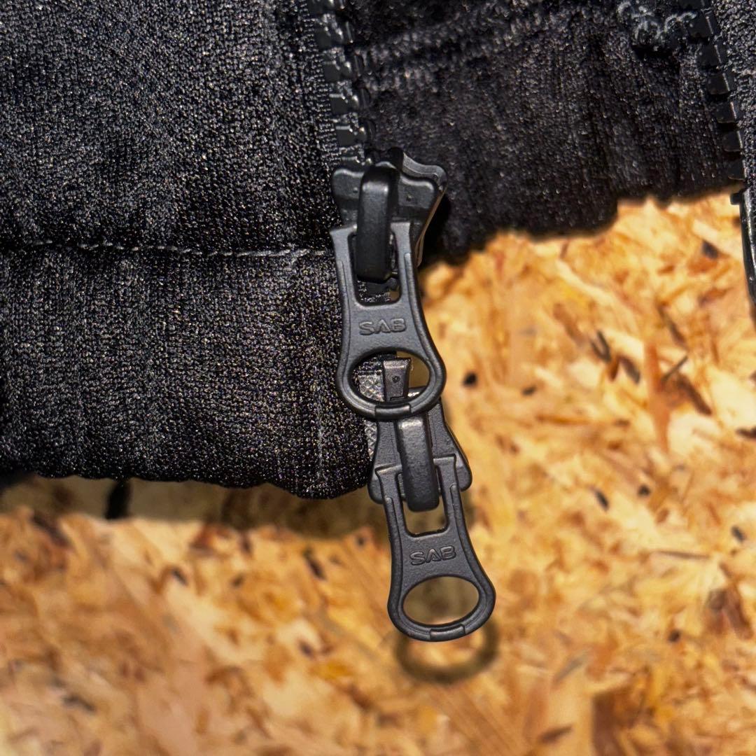 ￼ 0044 NIKE トラックジャケット クロップド丈 銀タグ サイズM　古着