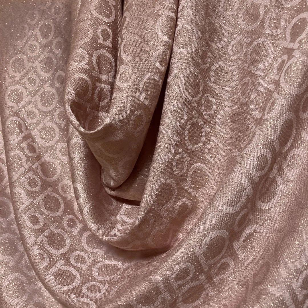 新品未使用✨Ferragamoシルク混紡ストール 約67cm x 180 cm