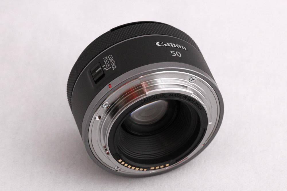 Canon RF50mm F1.8 STM レンズ　未使用品