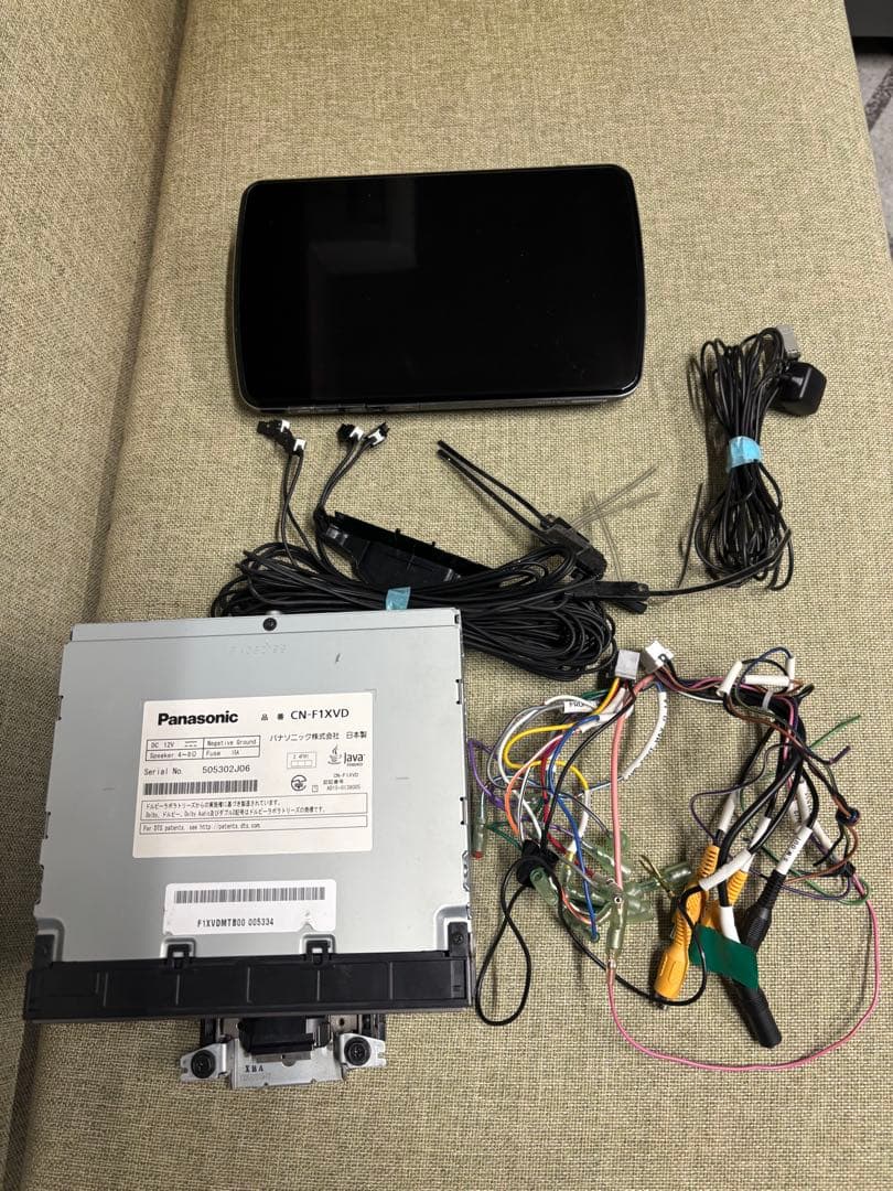 Panasonic ストラーダ CN-F1XVD カーナビ　9インチ