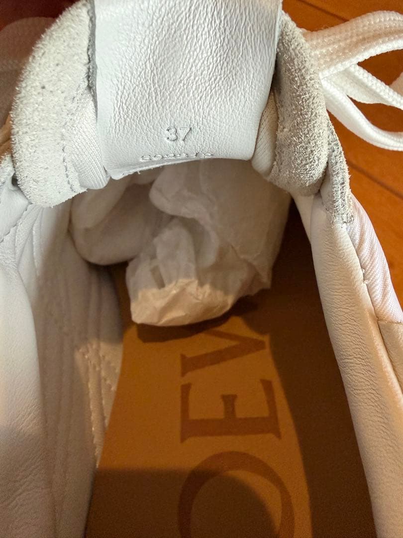 美品・正規品【LOEWE 】ロエベ　フローランナー　37