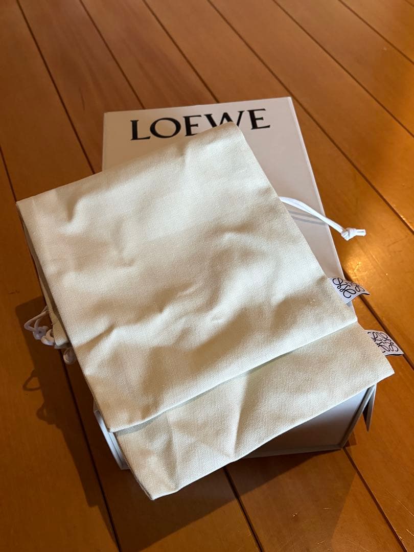 美品・正規品【LOEWE 】ロエベ　フローランナー　37