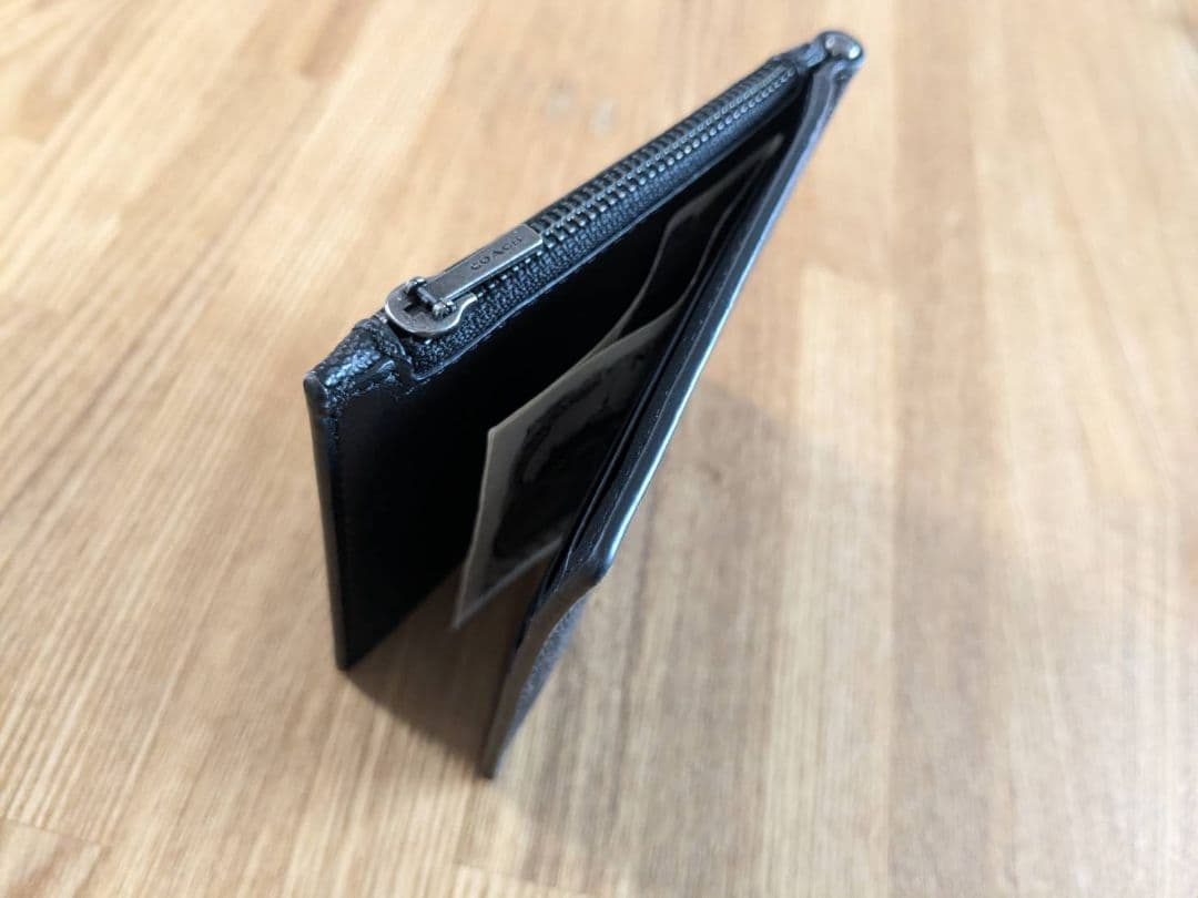 COACH　マネークリップ　折り財布　メンズ　人気の小銭入れ付き