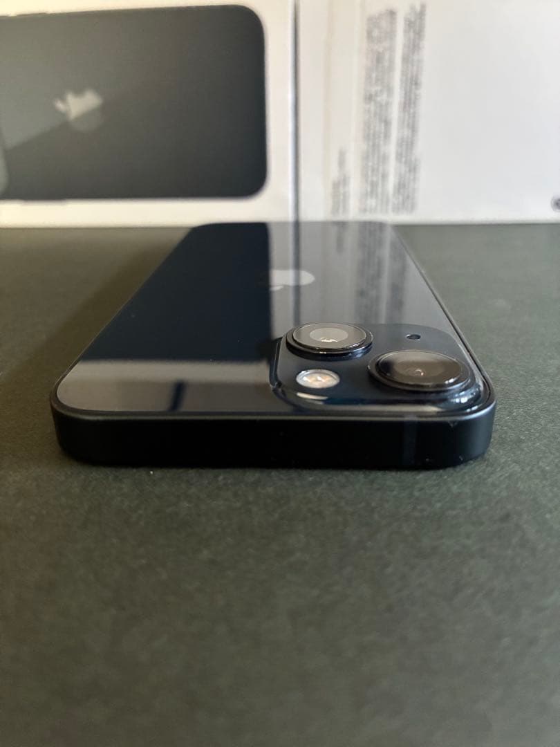 iPhone 13 mini ミッドナイトブラック本体と充電ケーブル付き