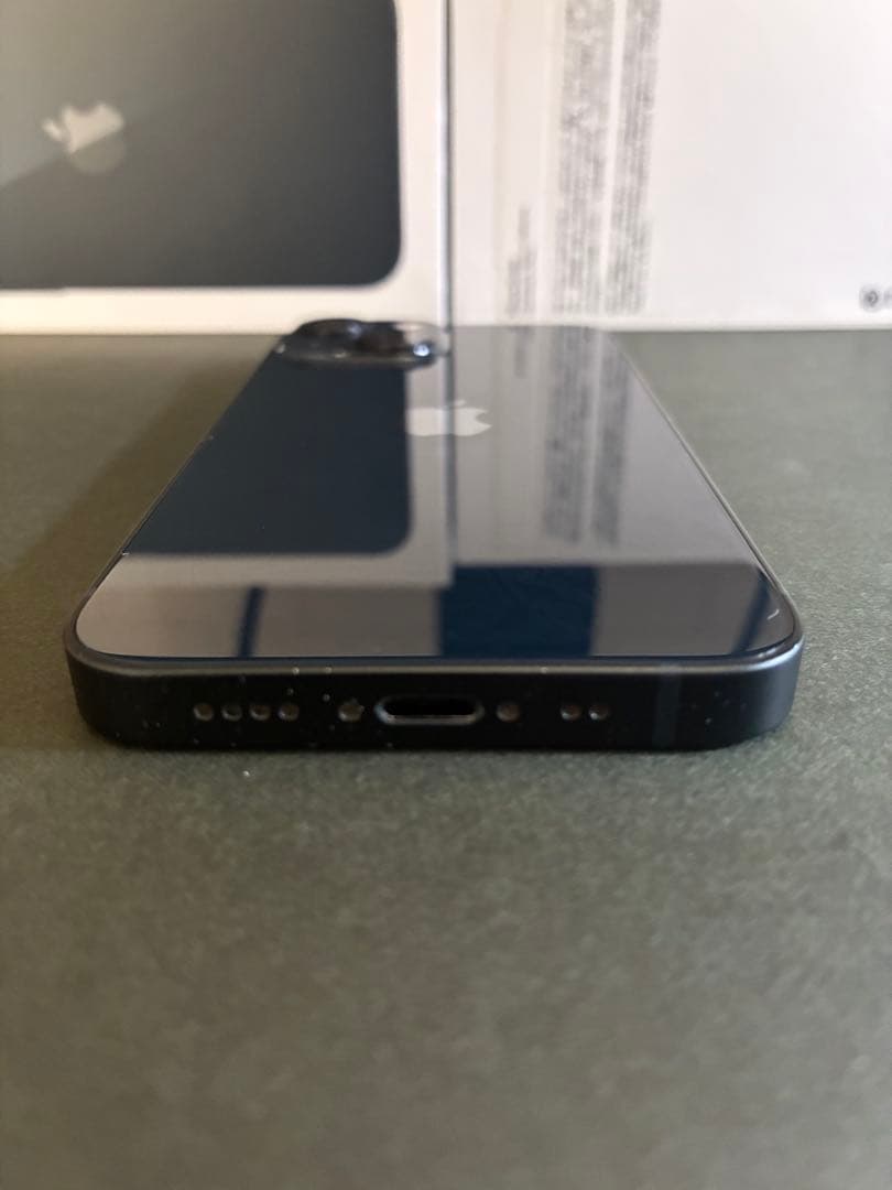 iPhone 13 mini ミッドナイトブラック本体と充電ケーブル付き