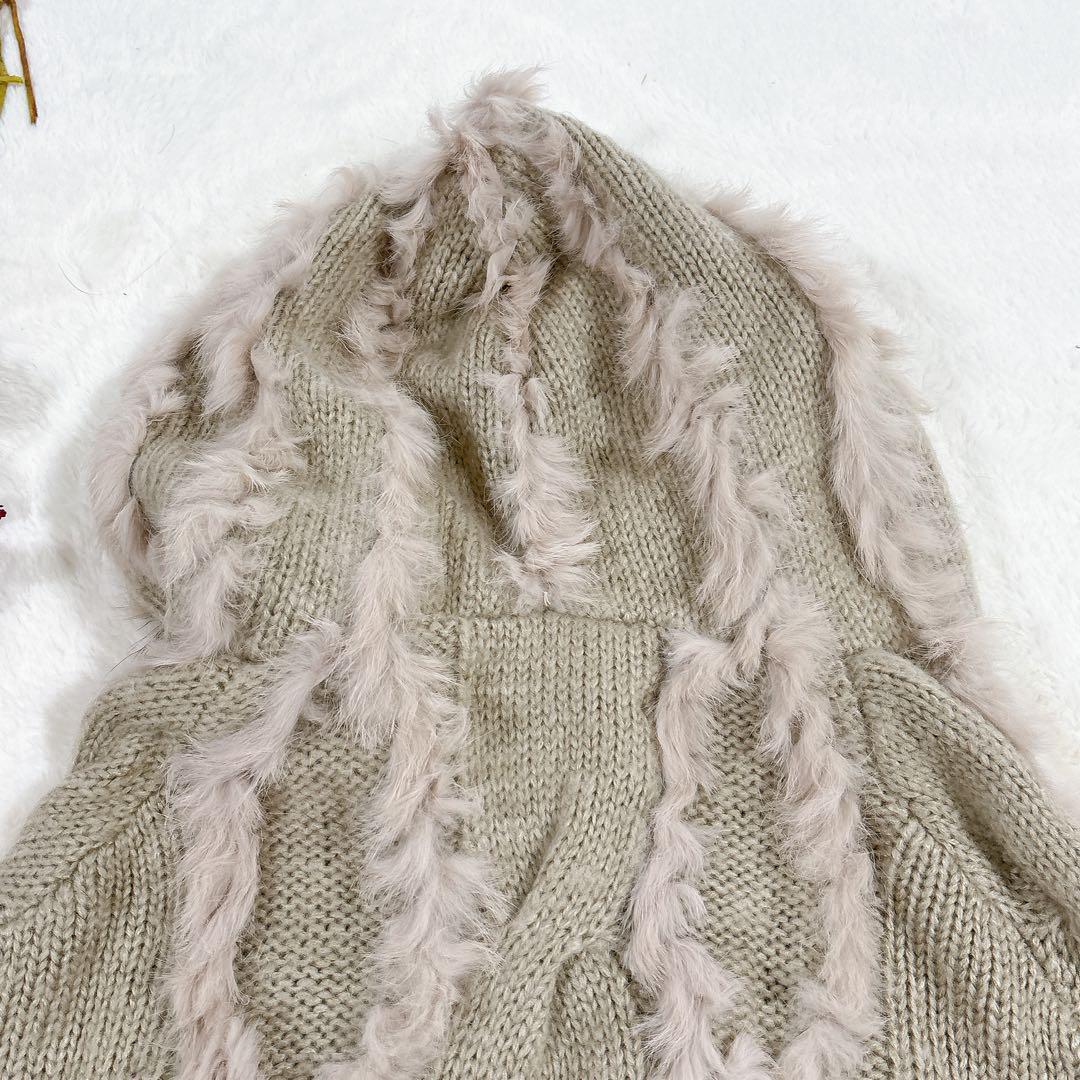 貴重✨️【ロペピクニックパサージュ】ラクーン ラビット毛フード付きニットポンチョ