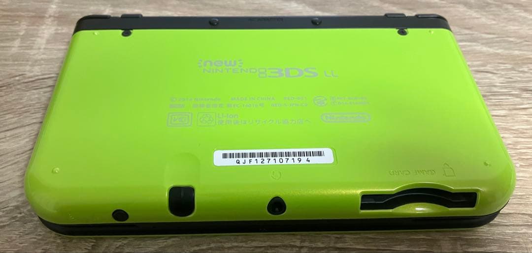 【美品】Newニンテンドー3DS LL ライム×ブラック