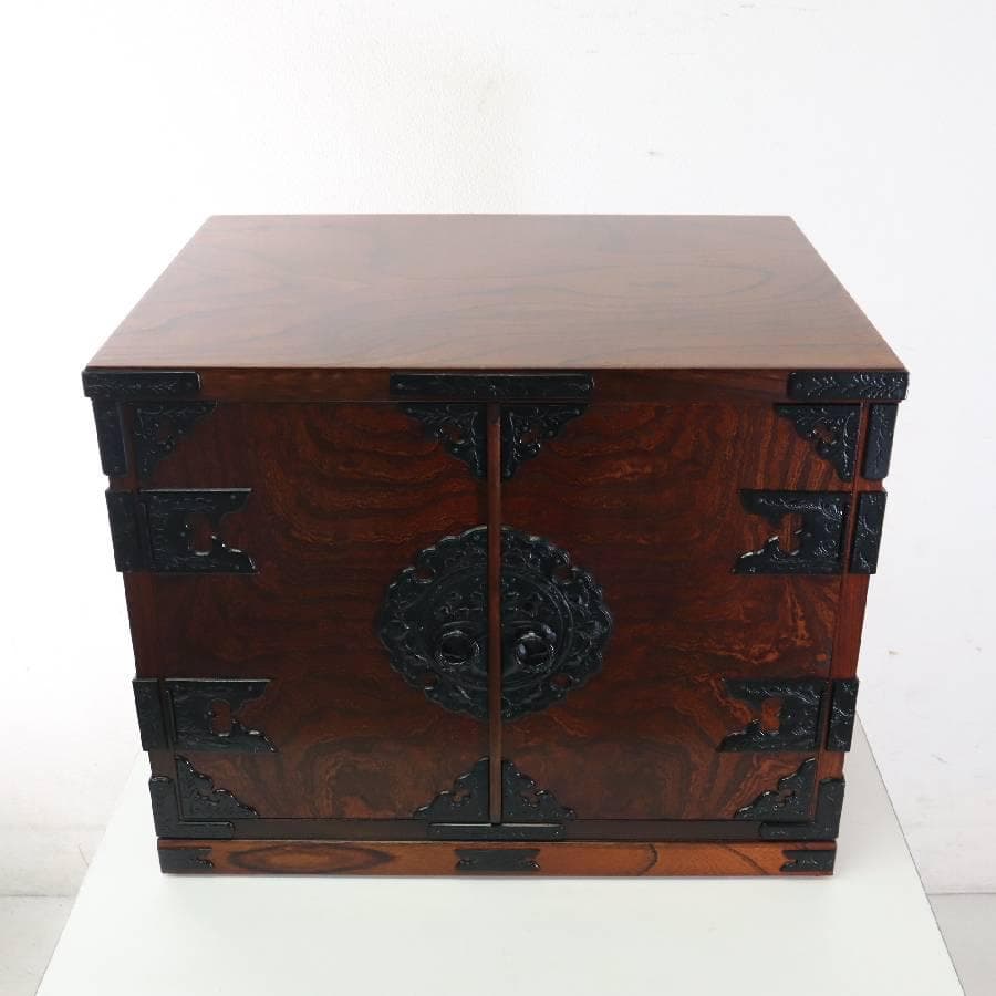 岩谷堂箪笥 テレビ台 ローボード AVボード 伝統工芸品 南部鉄器金具