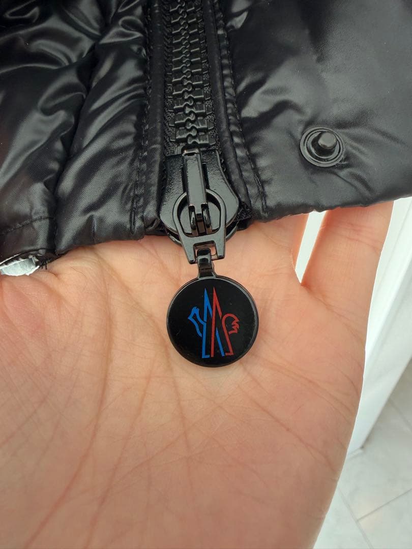 【美品】 MONCLER モンクレール ブラック　TARNGILET ブラック