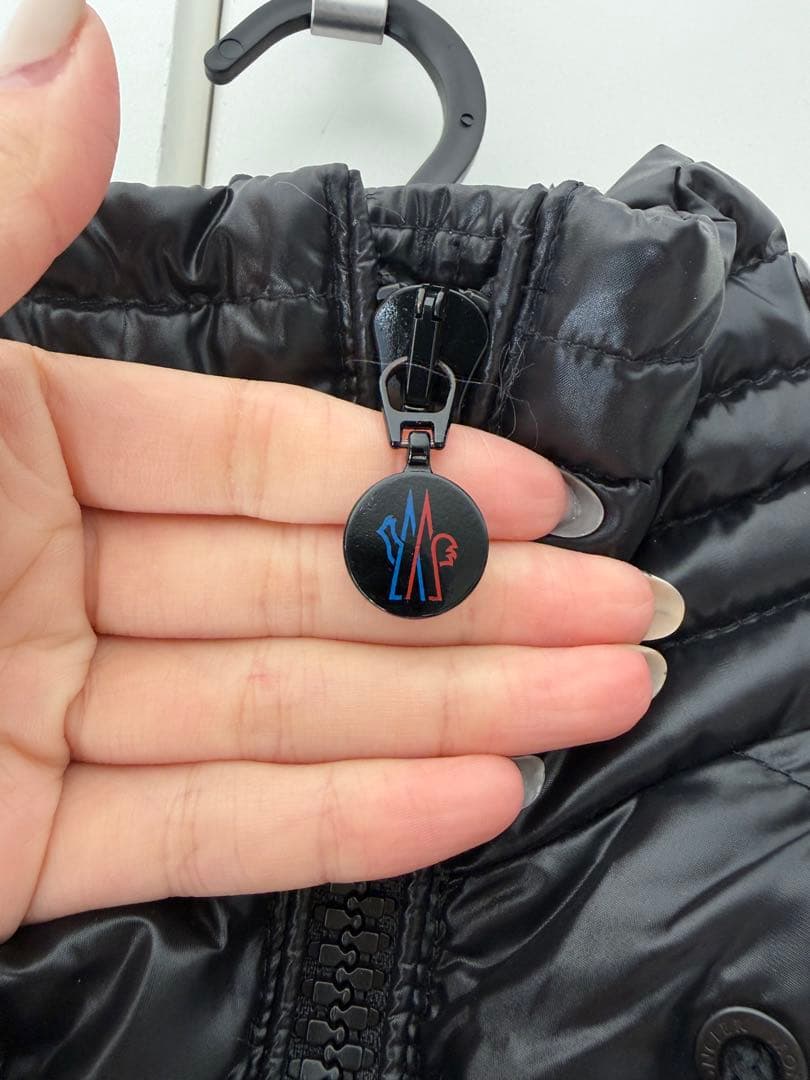 【美品】 MONCLER モンクレール ブラック　TARNGILET ブラック