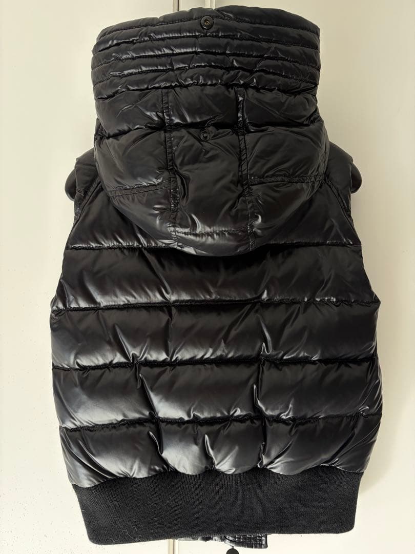 【美品】 MONCLER モンクレール ブラック　TARNGILET ブラック