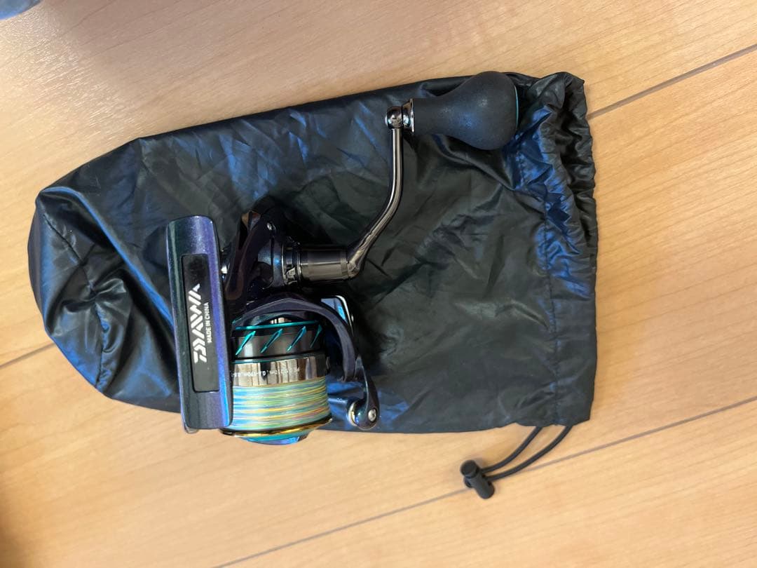 DAIWA エメラルダス　MX 2500P-H スピニングリール