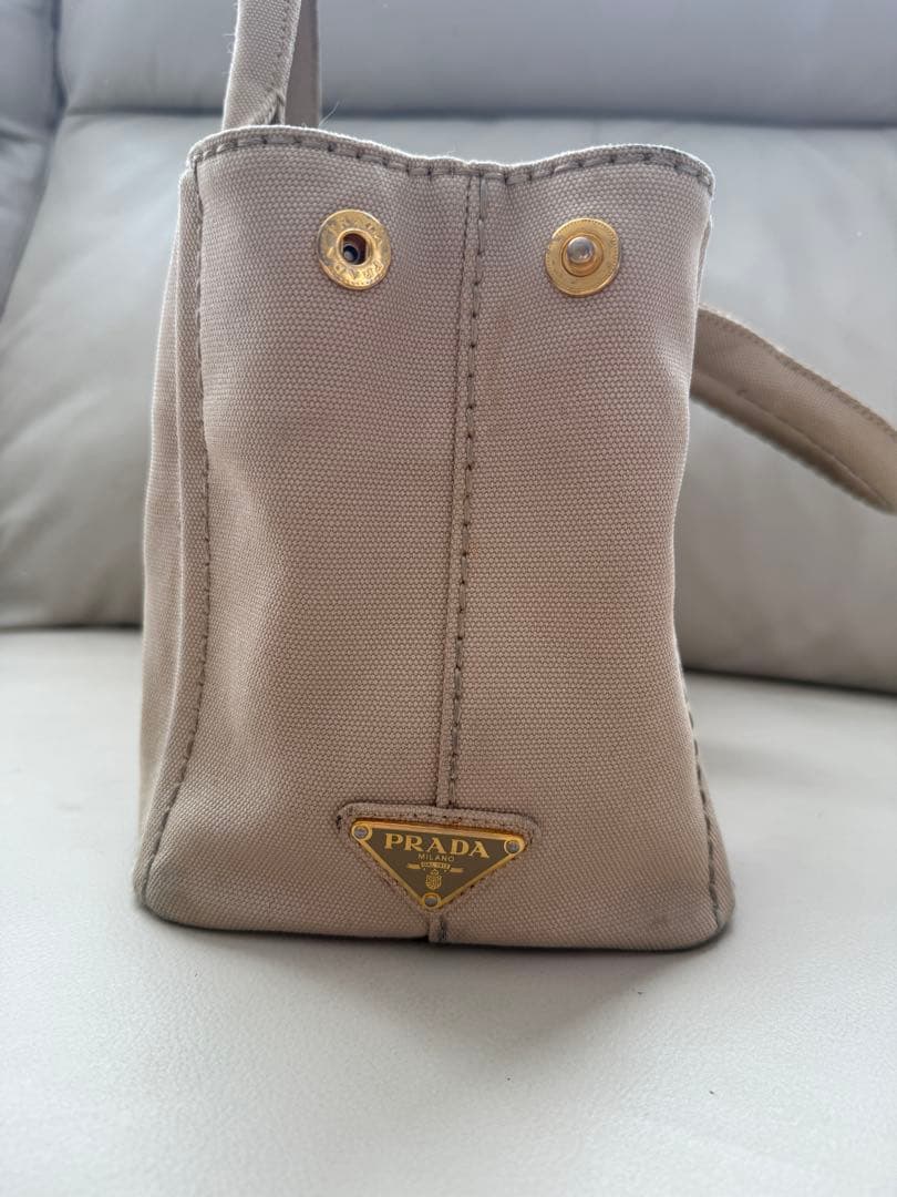 PRADA ベージュ カナパ