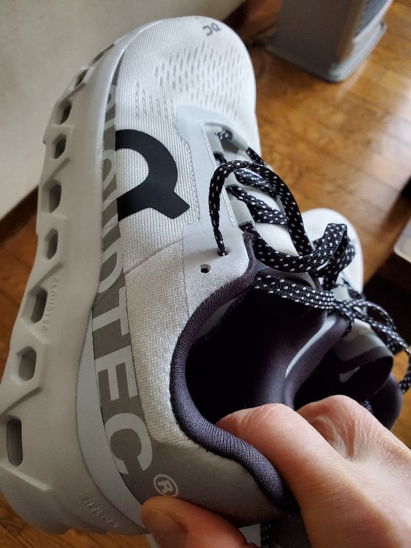 On オン　クラウドモンスター1　CLOUD MONSTER 23cm