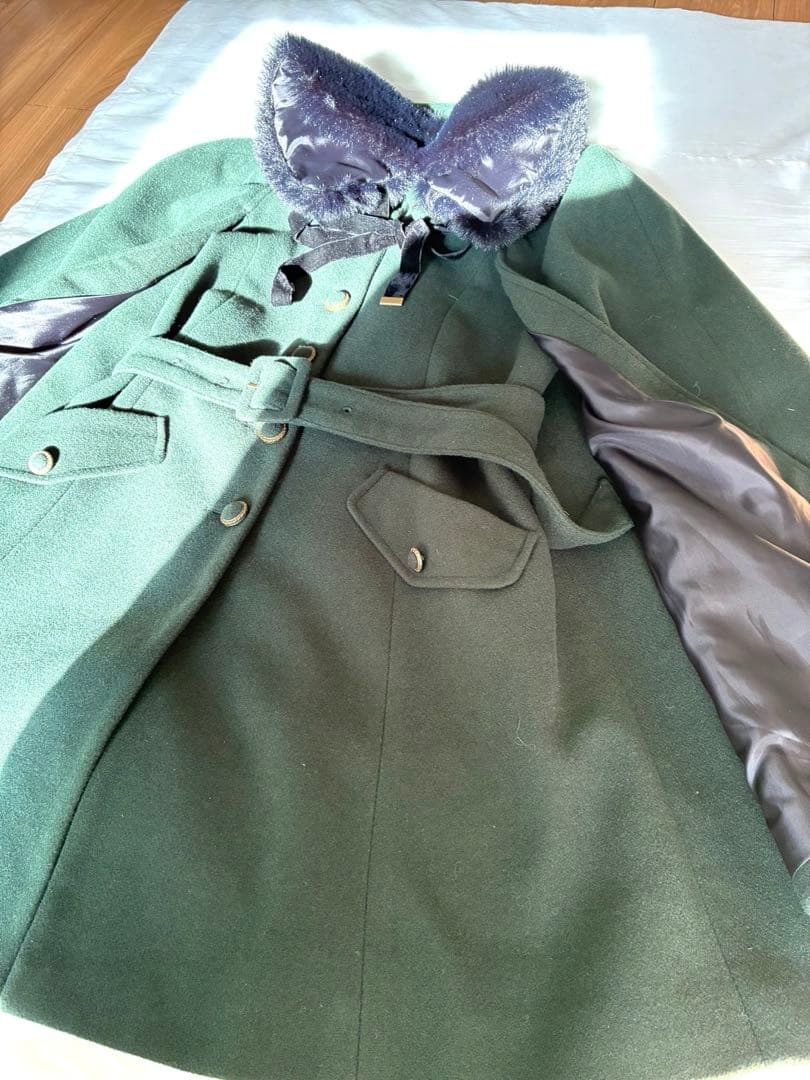 美品　axes femme ファー襟付きケープコート ダークグリーン