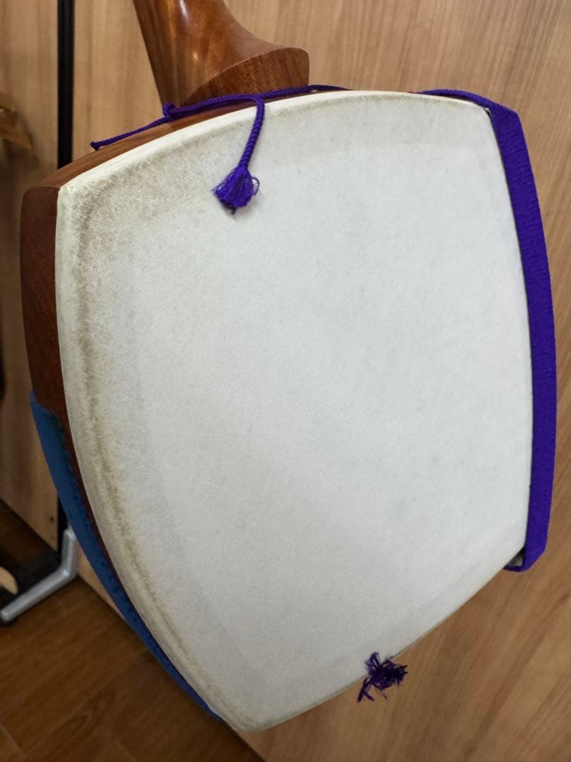 三味線　ハードケース付き　備品付き　弦楽器