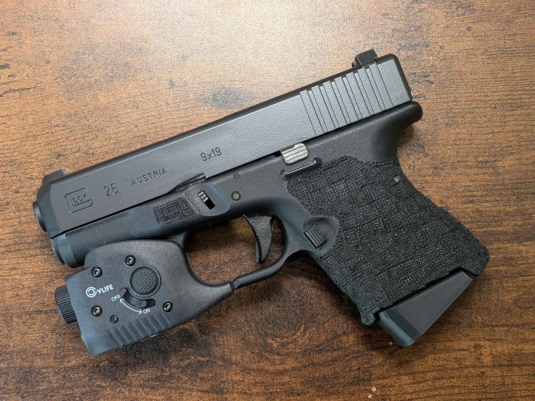 東京マルイ　グロック26 カスタム　ウェポンライト充電式