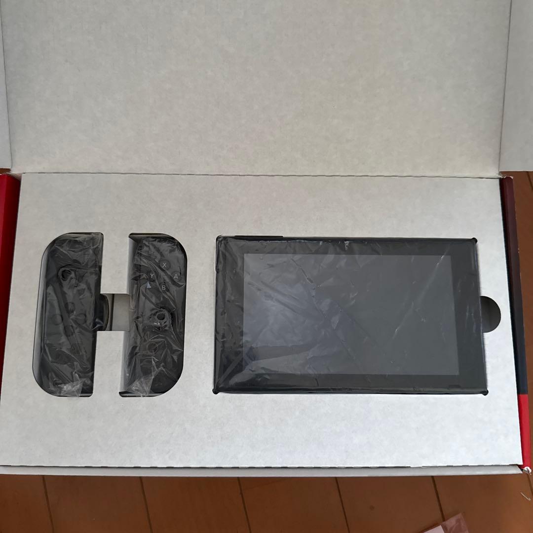 ニンテンドースイッチ本体＋スマブラカセット付き
