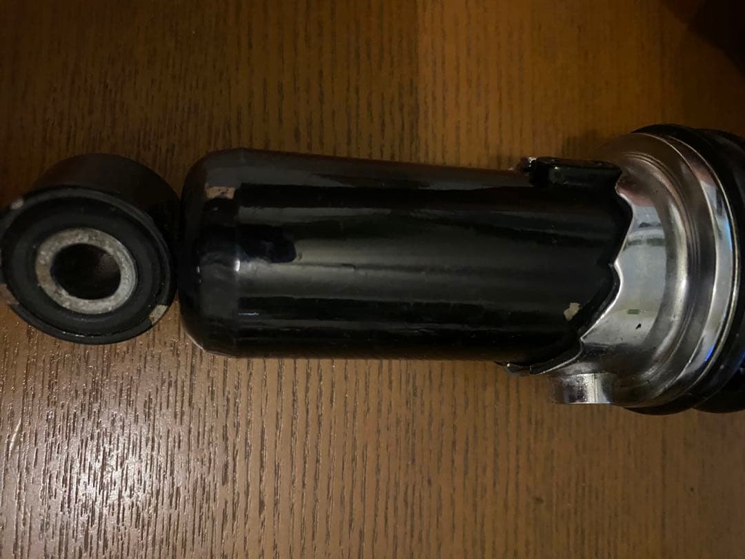 Z400FX取外し　SHOWA リアサスペンション　リアサス