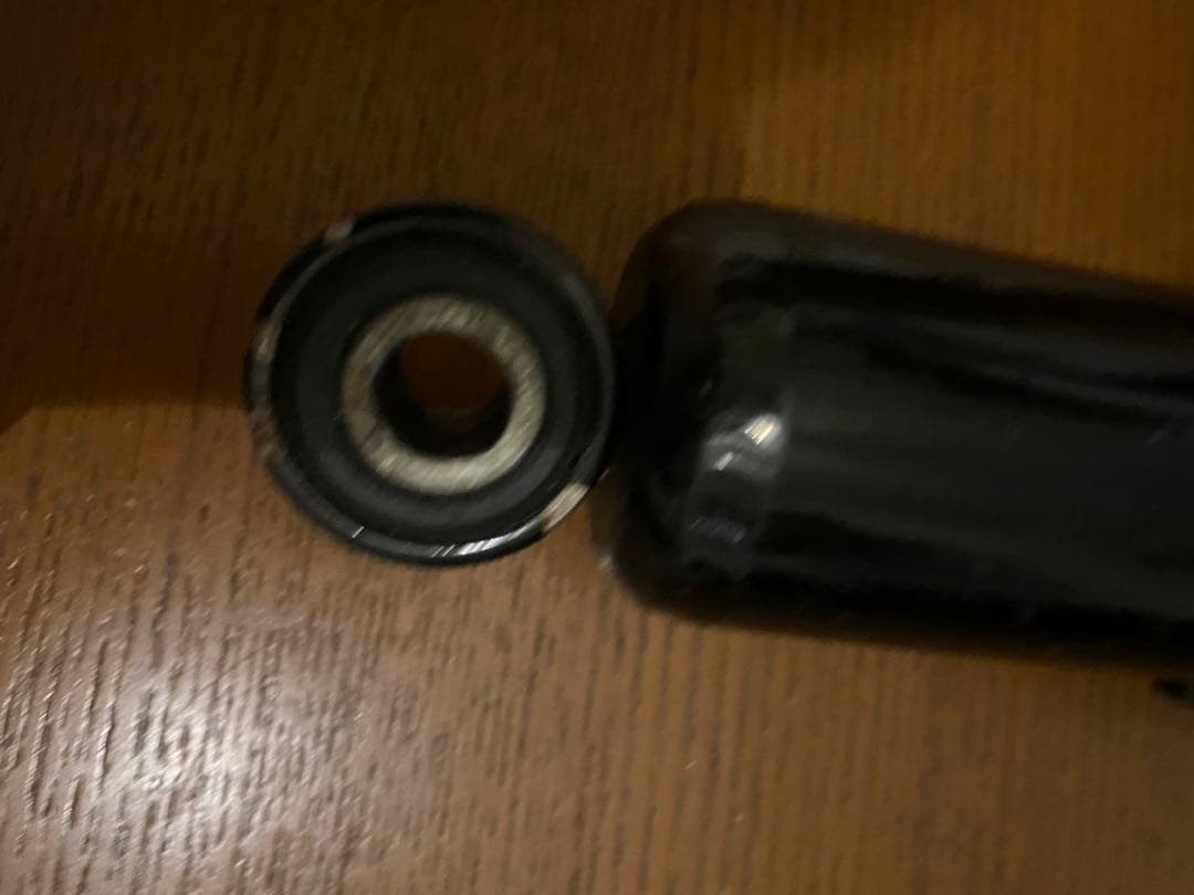 Z400FX取外し　SHOWA リアサスペンション　リアサス