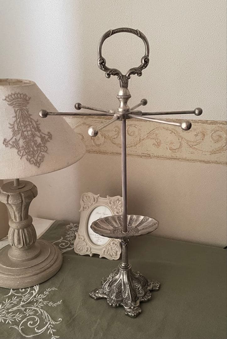 ＊はな様御専用＊ アンティーク風　アクセサリースタンド