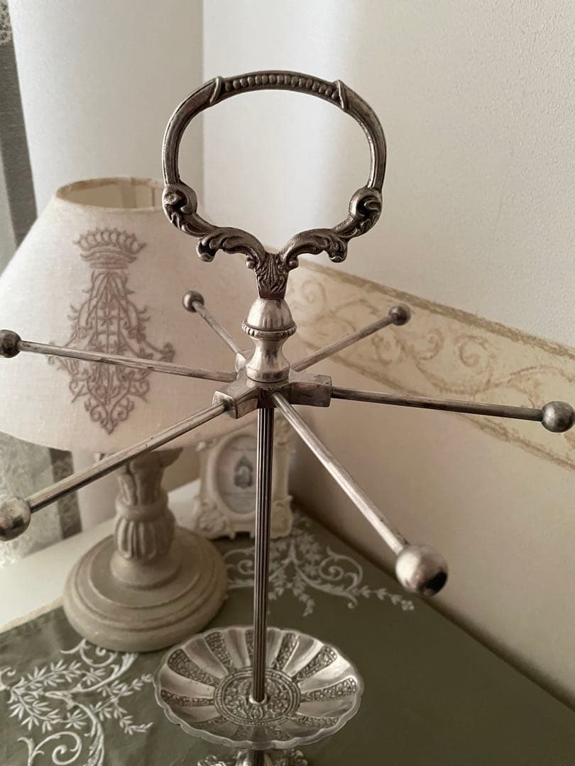 ＊はな様御専用＊ アンティーク風　アクセサリースタンド