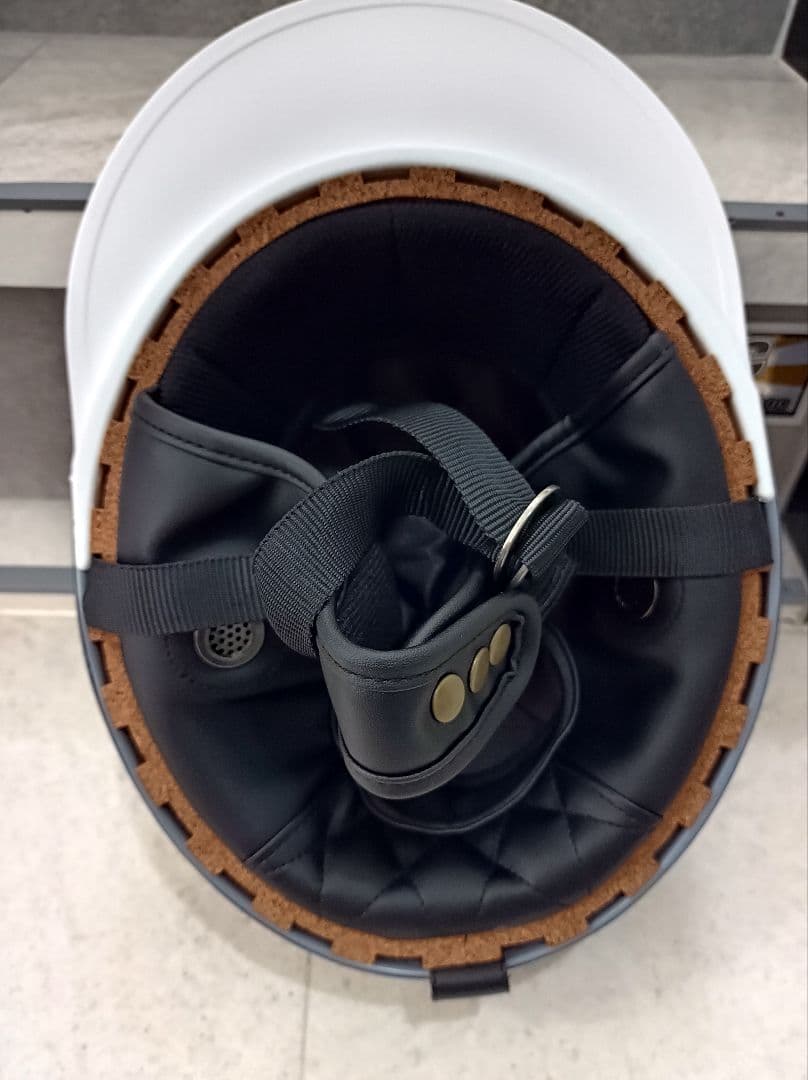 カスタムコルク半　１個限定即日発送　三つボタン　ラメ増し