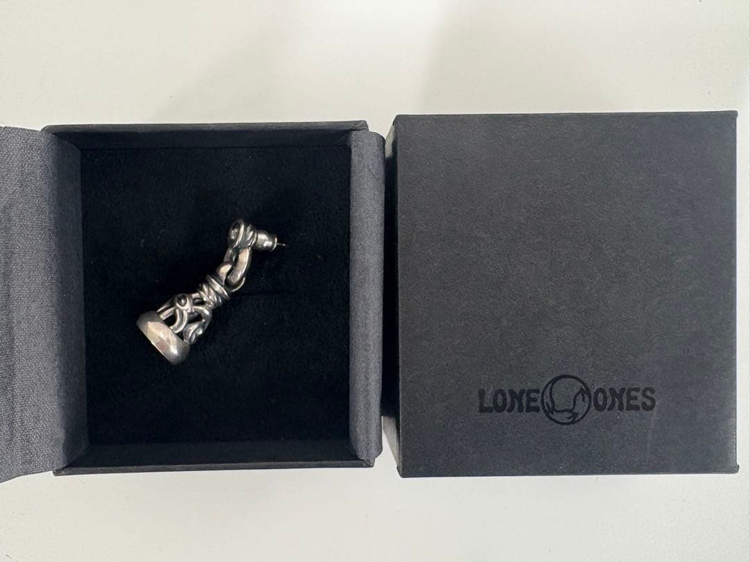 ロンワンズ LONE ONES ドーヴベル イヤリング M ピアス