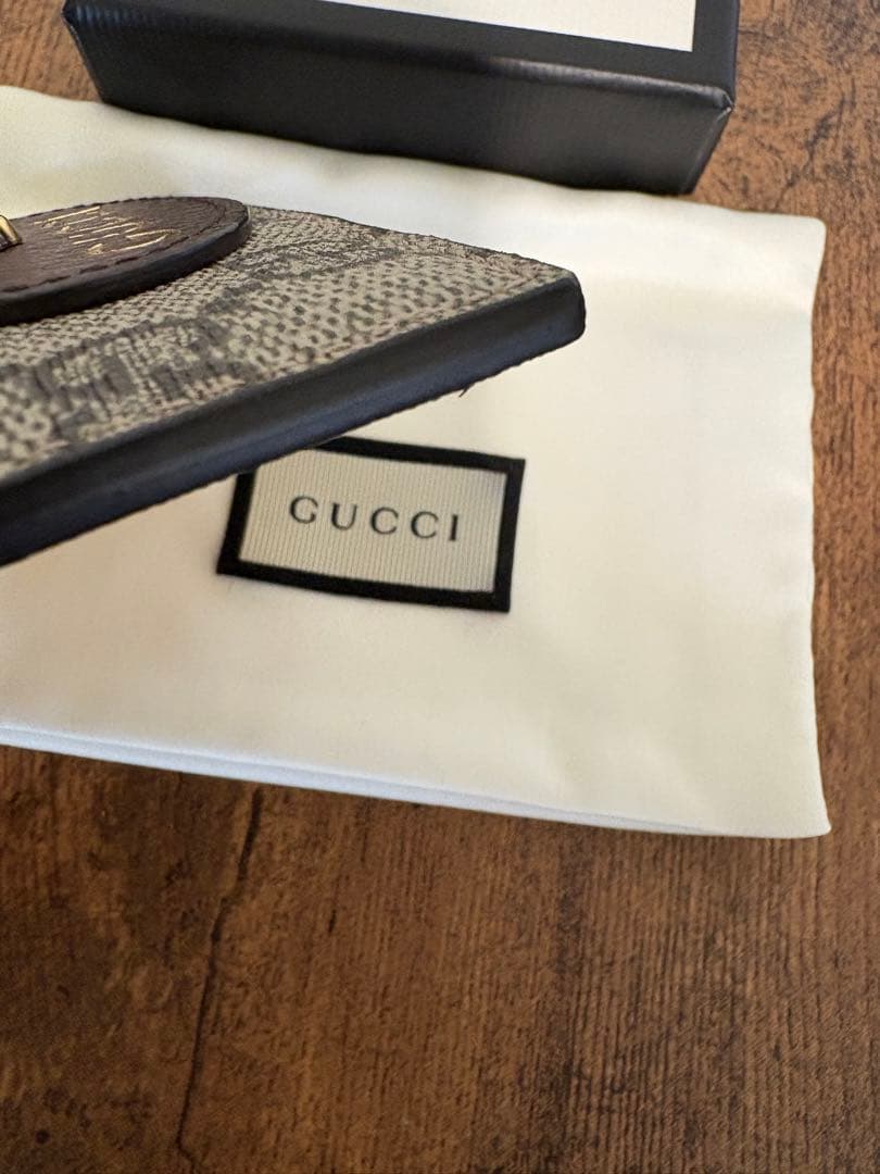 週末いっぱい掲載⭐︎GUCCI GGスプリームカードケース　ネオプィンテージ