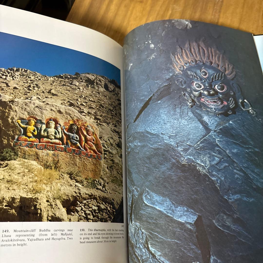 THE REALM OF TIBETAN BUDDHISM チベット仏教の本