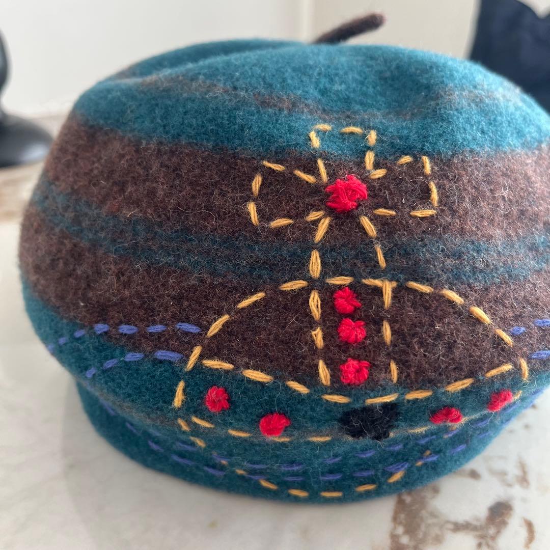 美品 Vivienne Westwood 刺繍入り ベレー帽