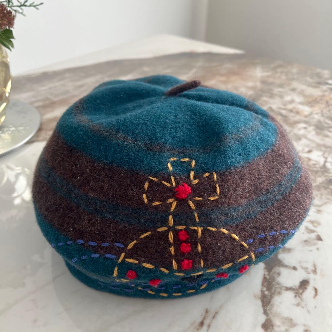 美品 Vivienne Westwood 刺繍入り ベレー帽