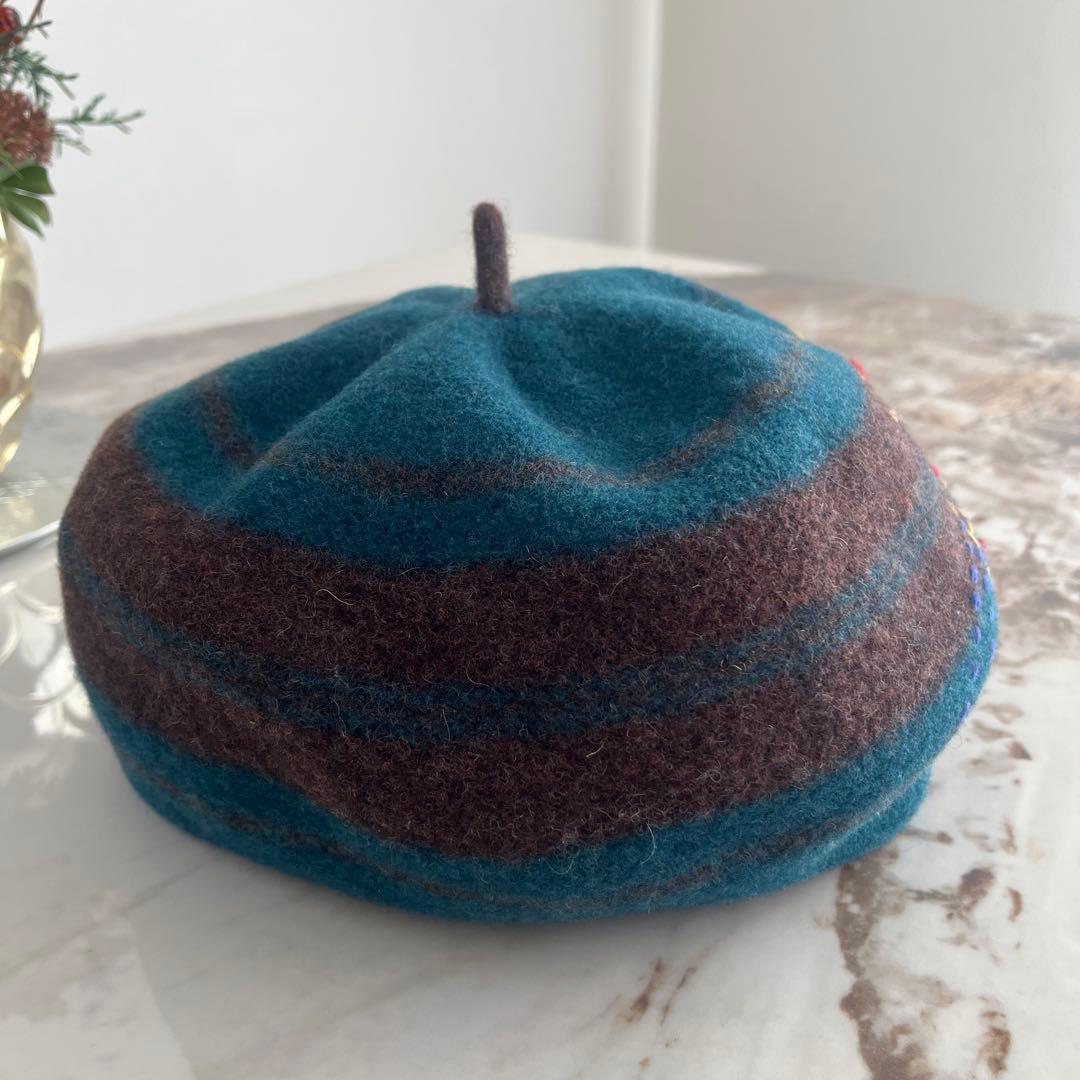 美品 Vivienne Westwood 刺繍入り ベレー帽