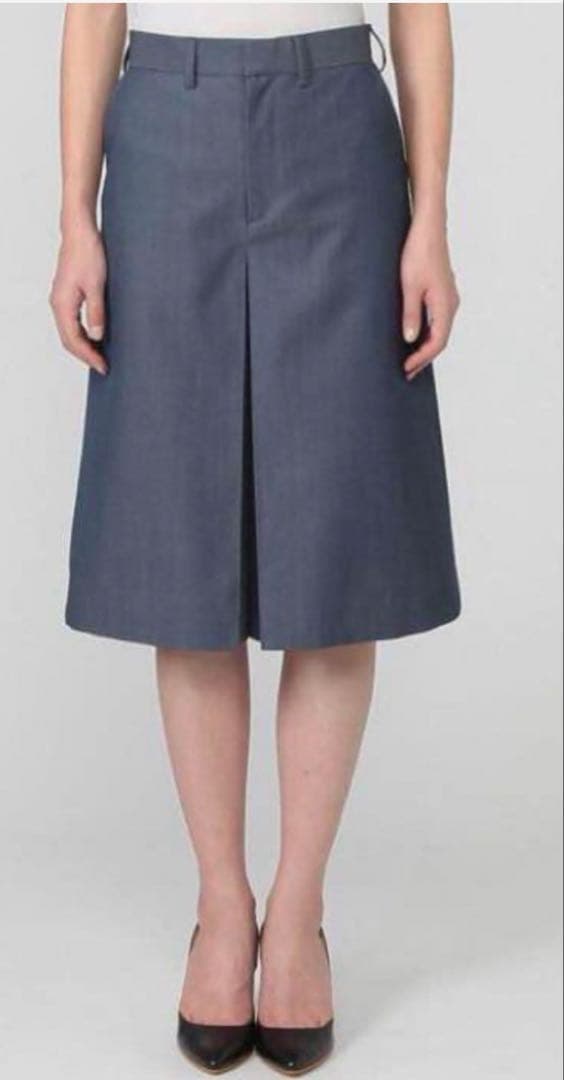 HIKE 黒 キャロットハーフパンツ