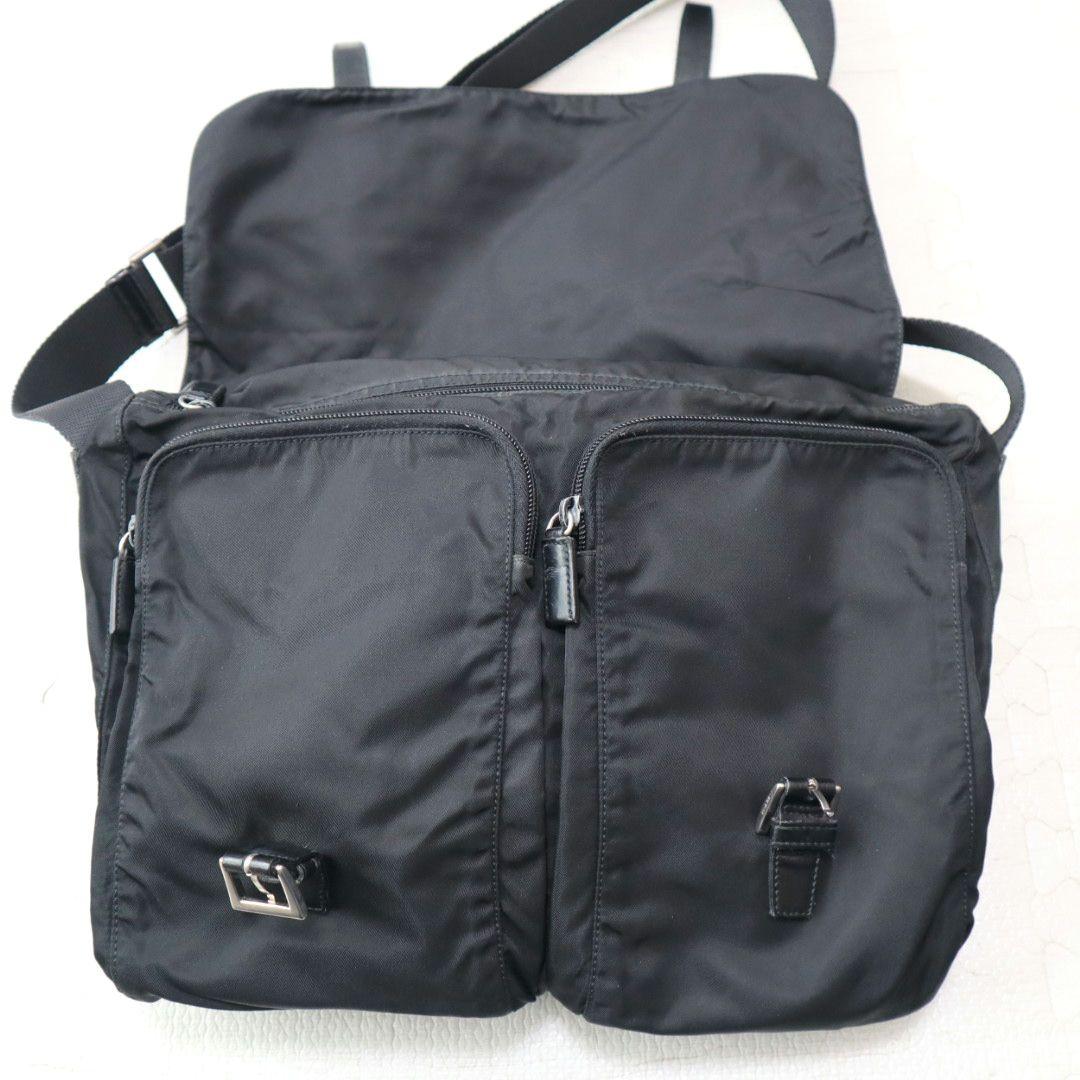 美品✨プラダ メッセンジャーバッグ ダブルポケット 黒 三角ロゴ BT1738