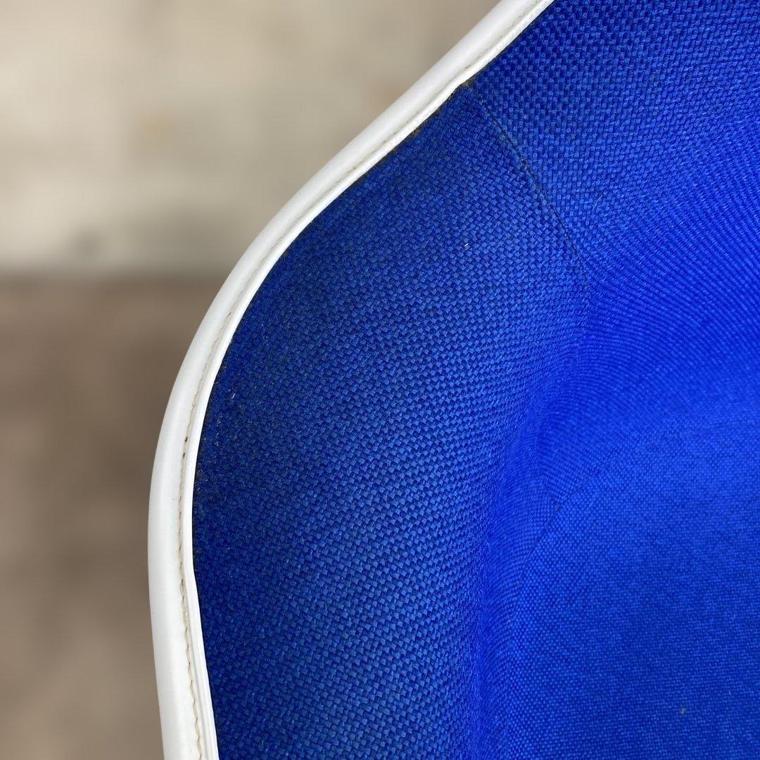 ハーマンミラー　イームズチェア（Eames Chair）ダイニングチェア